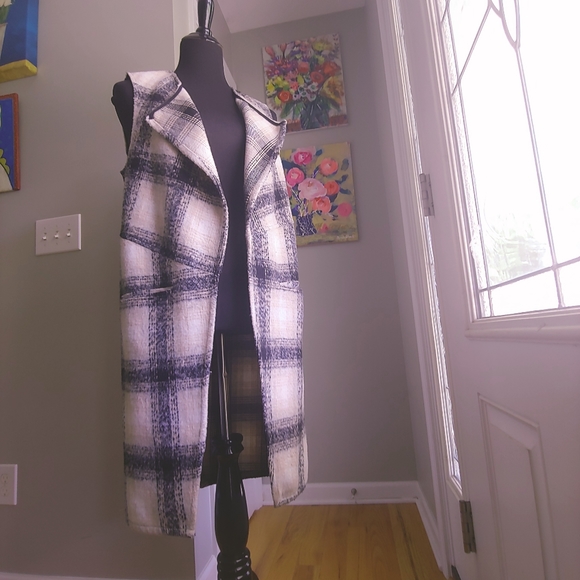 BCBGeneration Long Plaid Vest Size Small - Picture 10 of 16